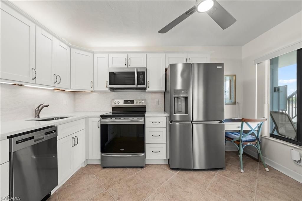 1250 Tennisplace Ct, Unit B24, Sanibel, FL 33957 Photo