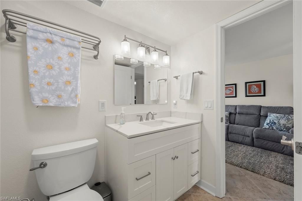 1250 Tennisplace Ct, Unit B24, Sanibel, FL 33957 Photo