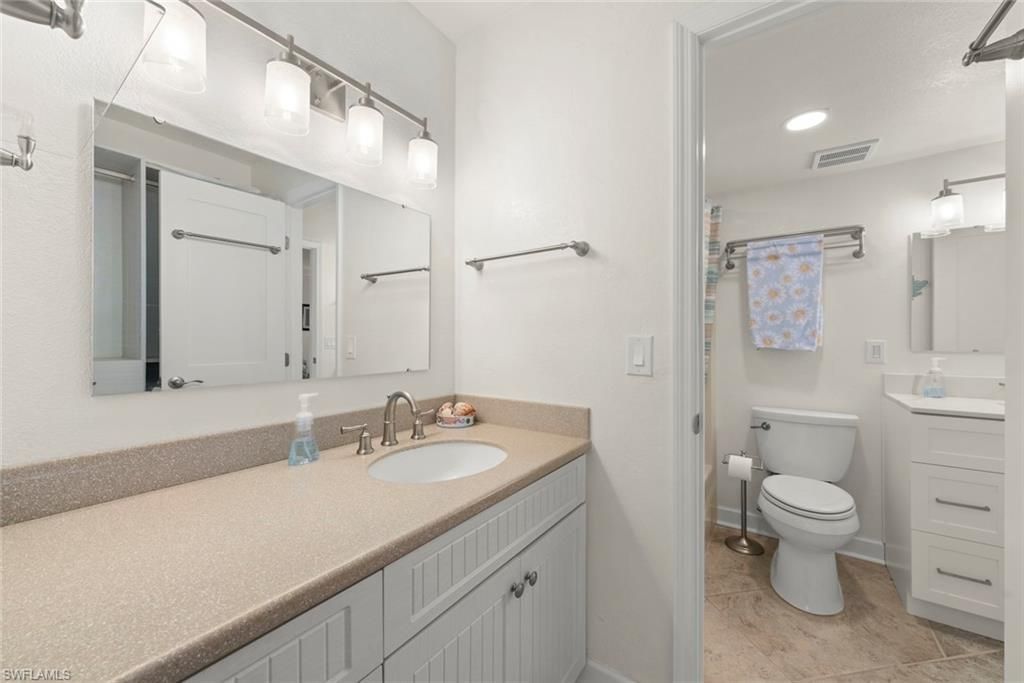 1250 Tennisplace Ct, Unit B24, Sanibel, FL 33957 Photo