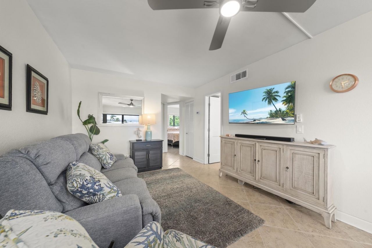 1250 Tennisplace Ct, Unit B24, Sanibel, FL 33957 Photo