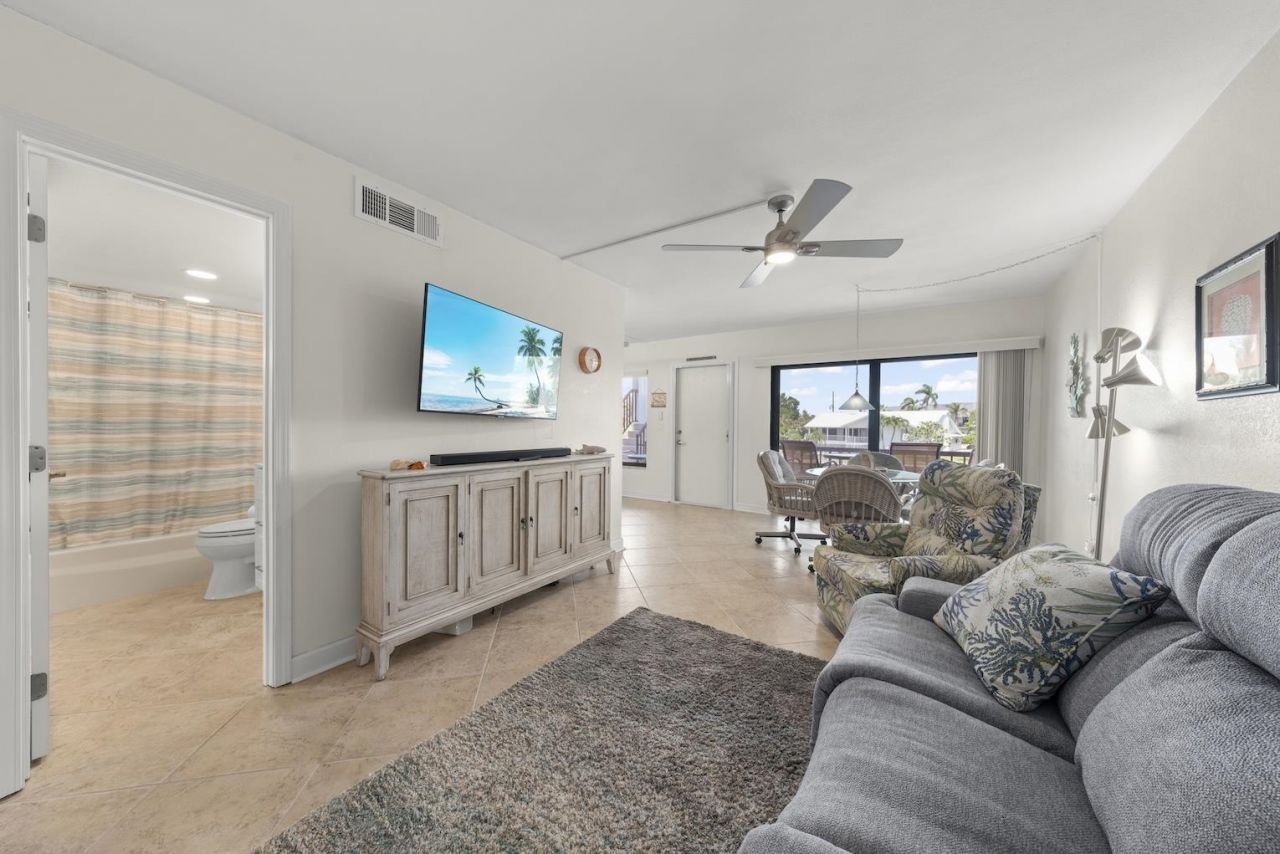 1250 Tennisplace Ct, Unit B24, Sanibel, FL 33957 Photo