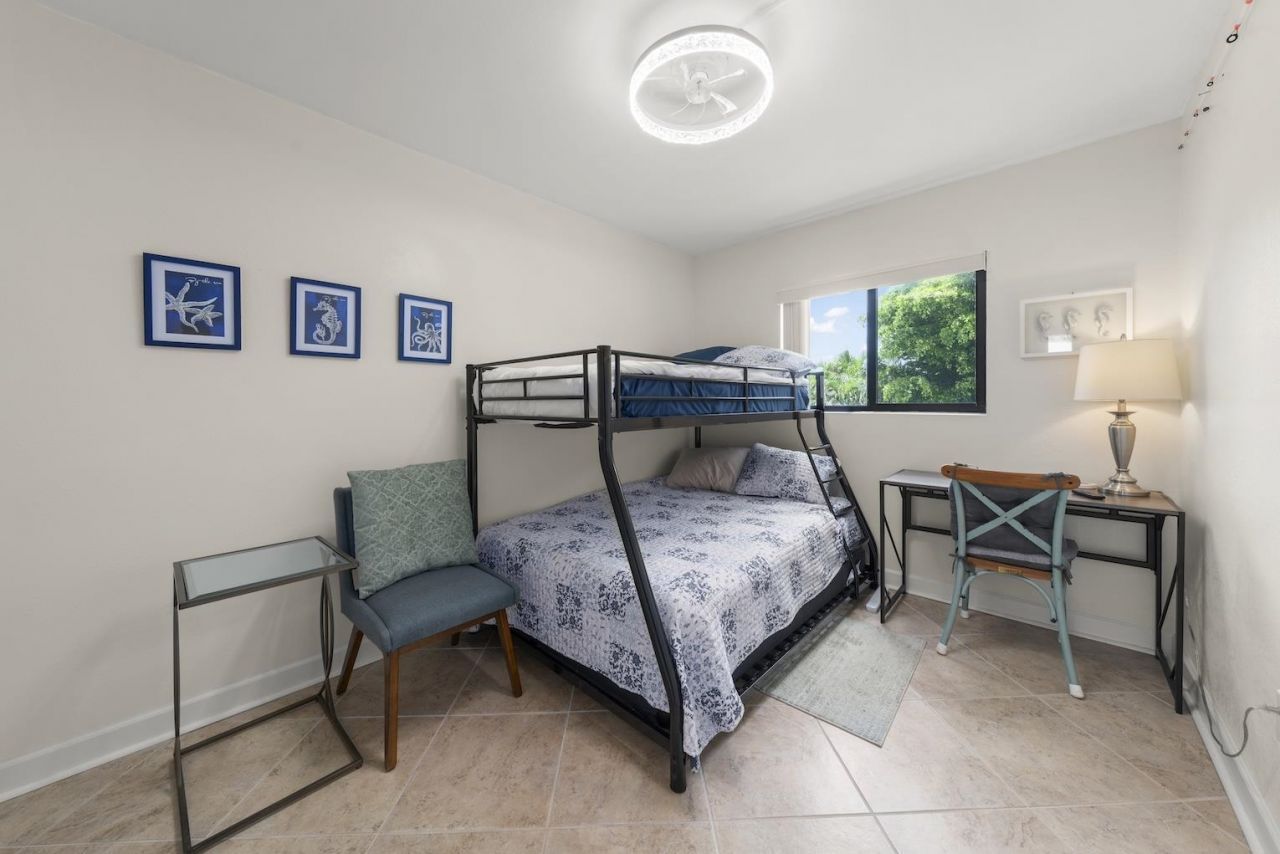 1250 Tennisplace Ct, Unit B24, Sanibel, FL 33957 Photo