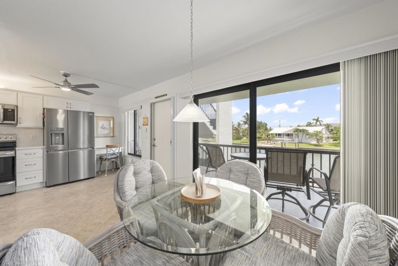 1250 Tennisplace Ct, Unit B24, Sanibel, FL 33957 Photo