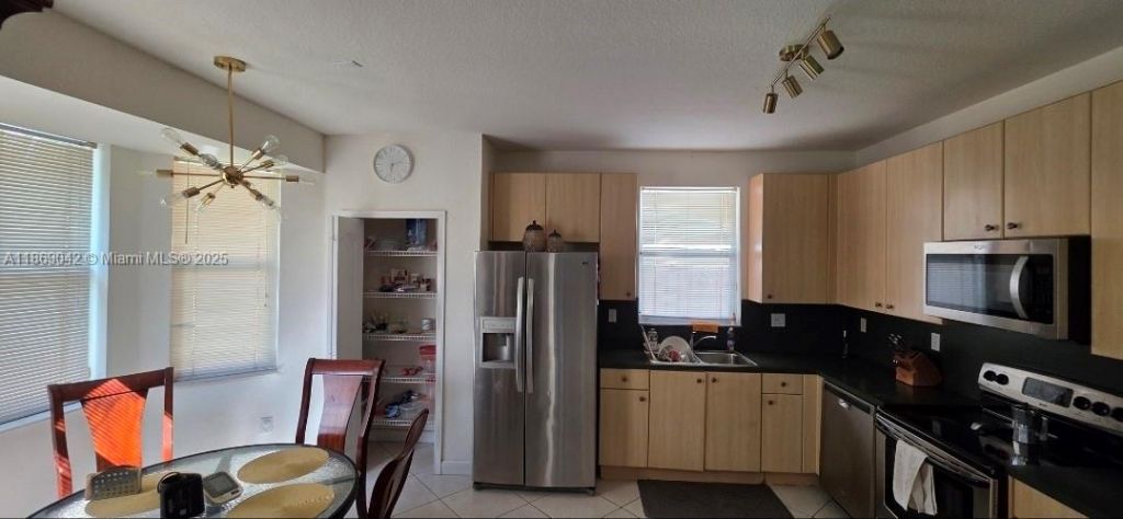 16448 SW 67th Ter, Miami, FL 33193 Photo