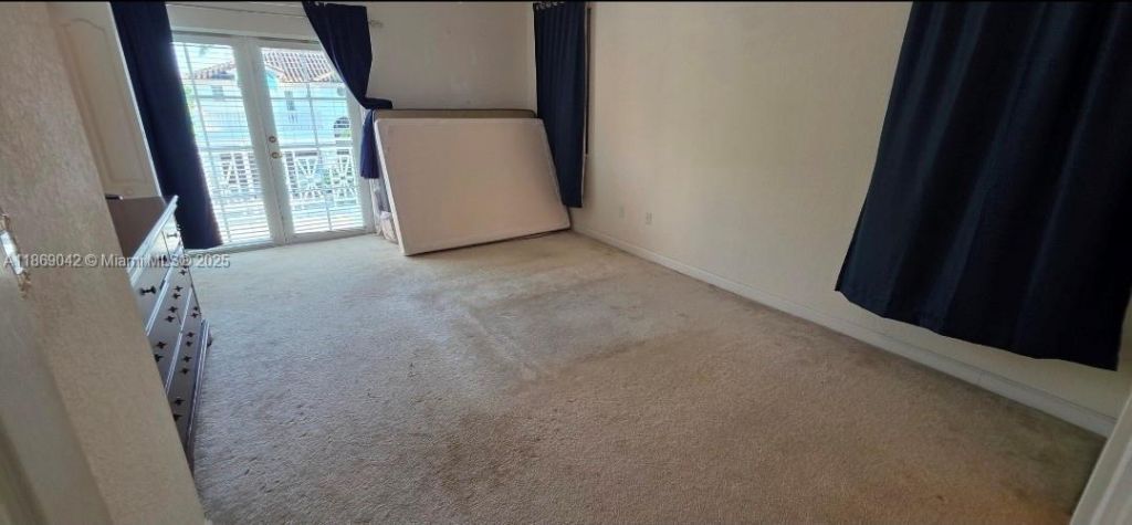 16448 SW 67th Ter, Miami, FL 33193 Photo