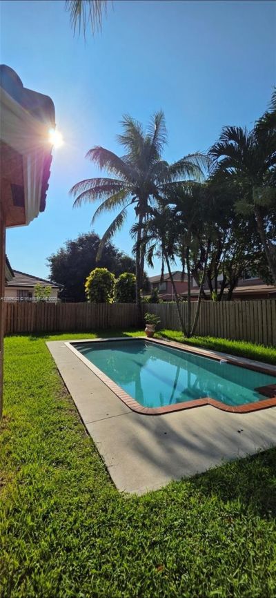 16448 SW 67th Ter, Miami, FL 33193 Photo