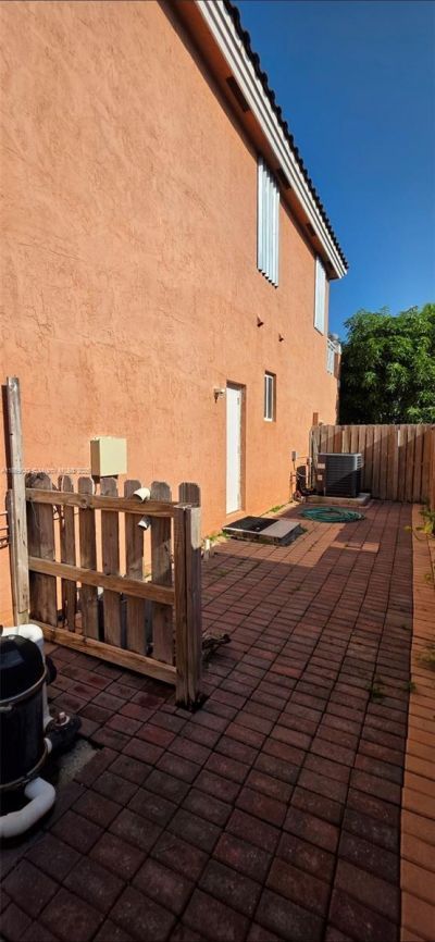 16448 SW 67th Ter, Miami, FL 33193 Photo