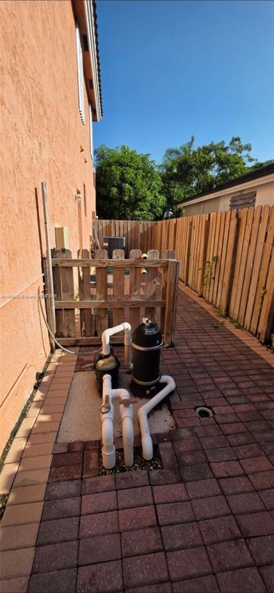 16448 SW 67th Ter, Miami, FL 33193 Photo