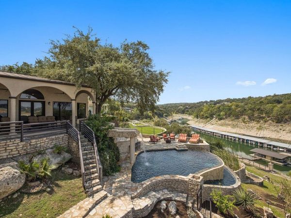 925 Challenger, Lakeway, TX 78734