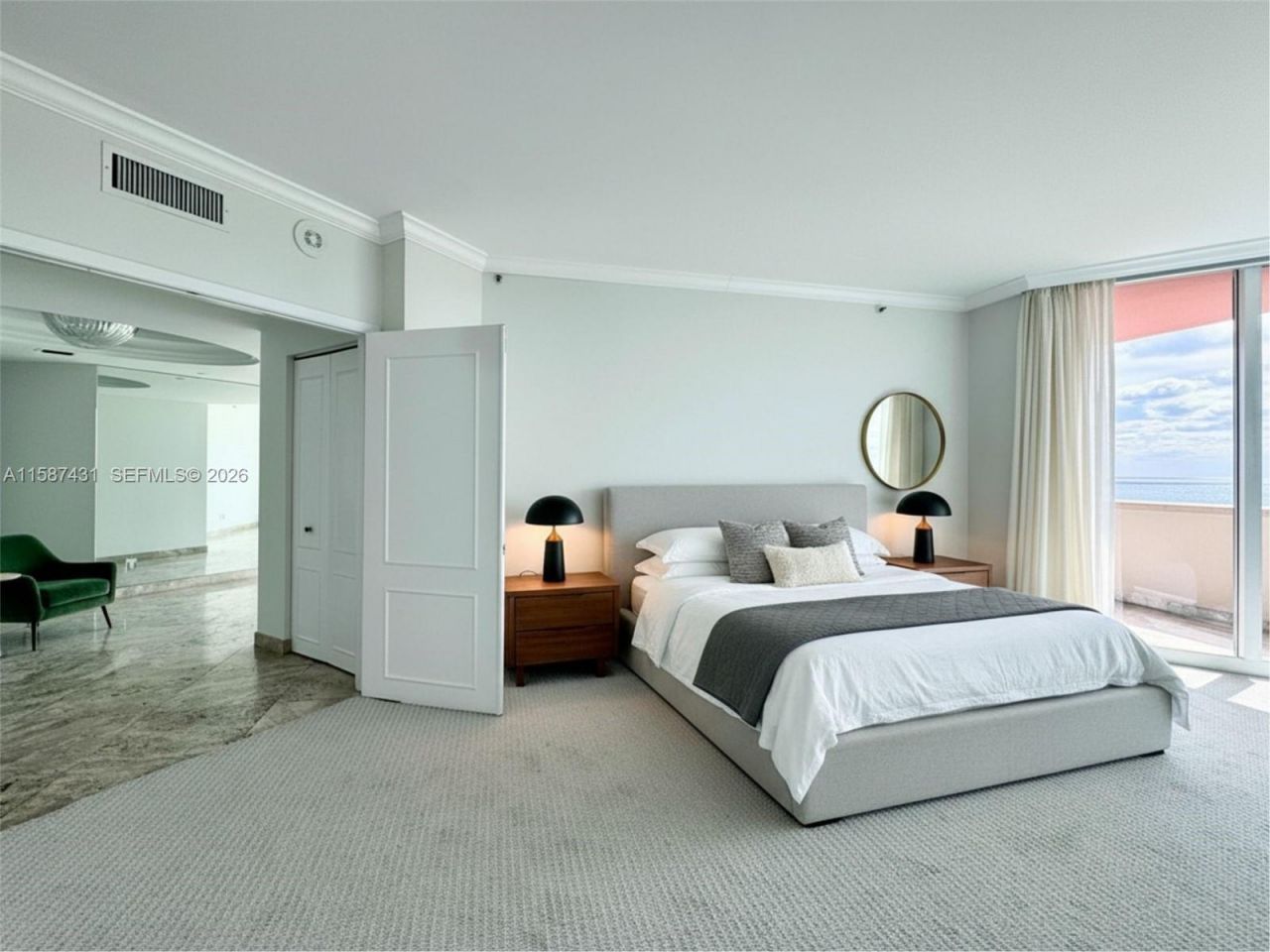 300 S Pointe Dr, Unit 1001, Miami Beach, FL 33139 Photo