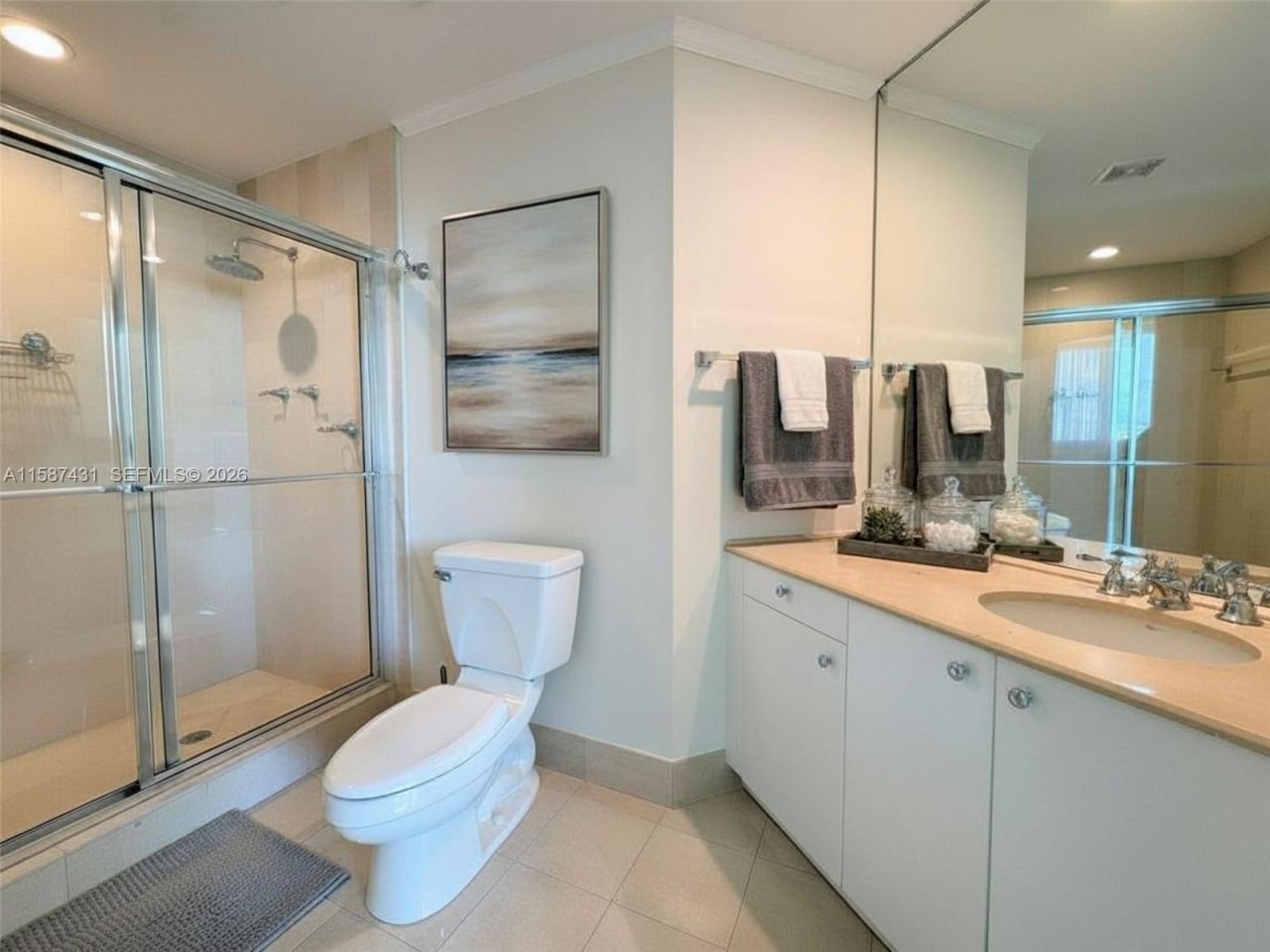 300 S Pointe Dr, Unit 1001, Miami Beach, FL 33139 Photo