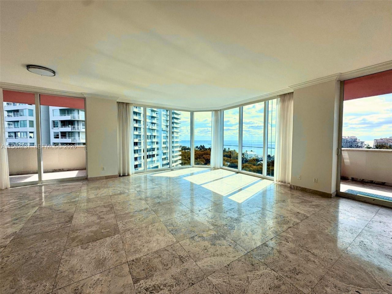 300 S Pointe Dr, Unit 1001, Miami Beach, FL 33139 Photo