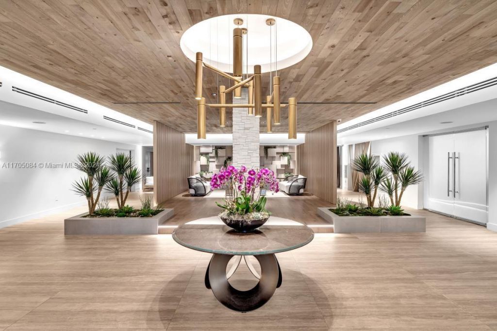 2301 Collins Ave, Unit 1202, Miami Beach, FL 33139 Photo