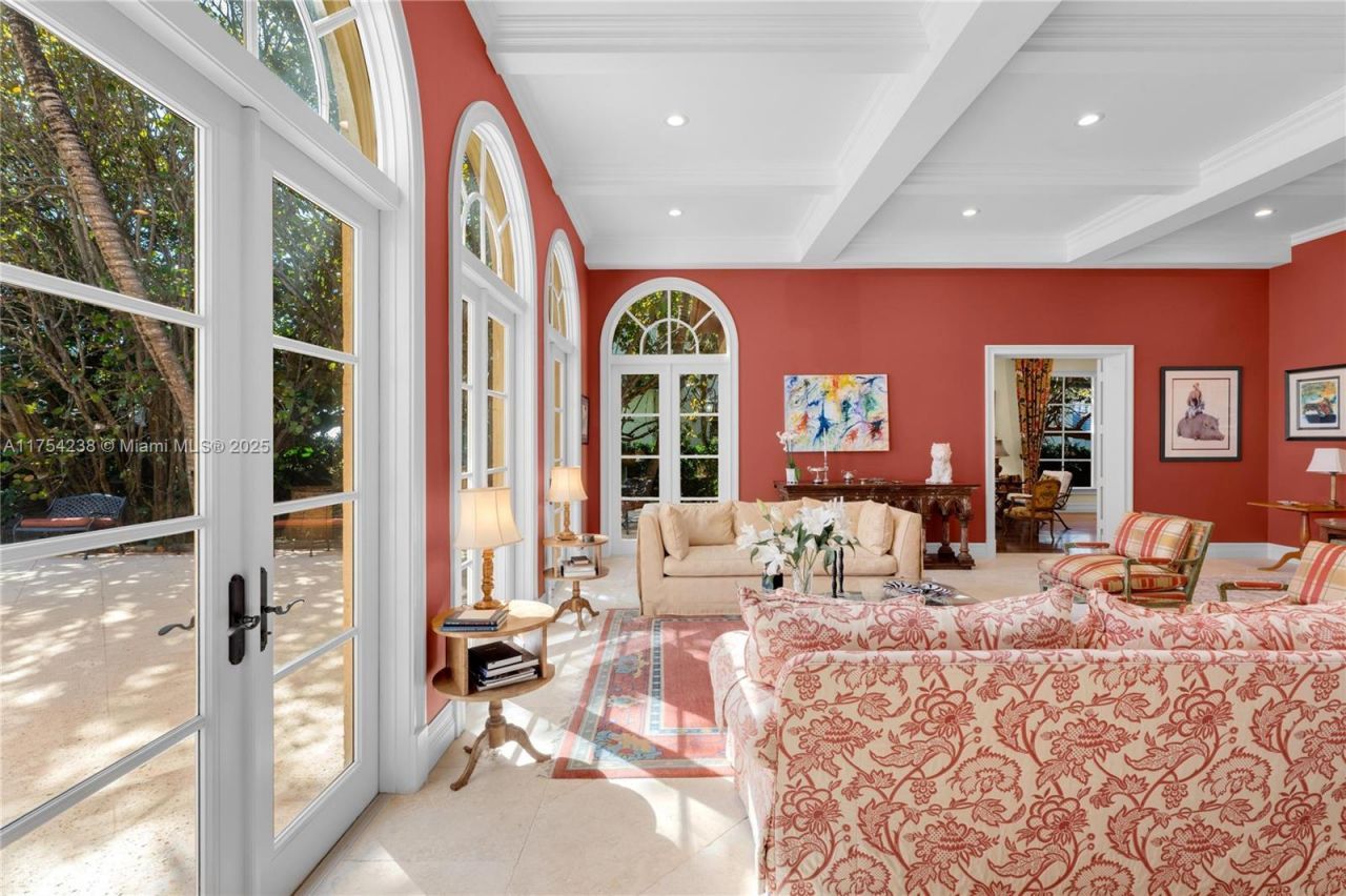 1091 Hillsboro Mile, Hillsboro Beach, FL 33062 Photo