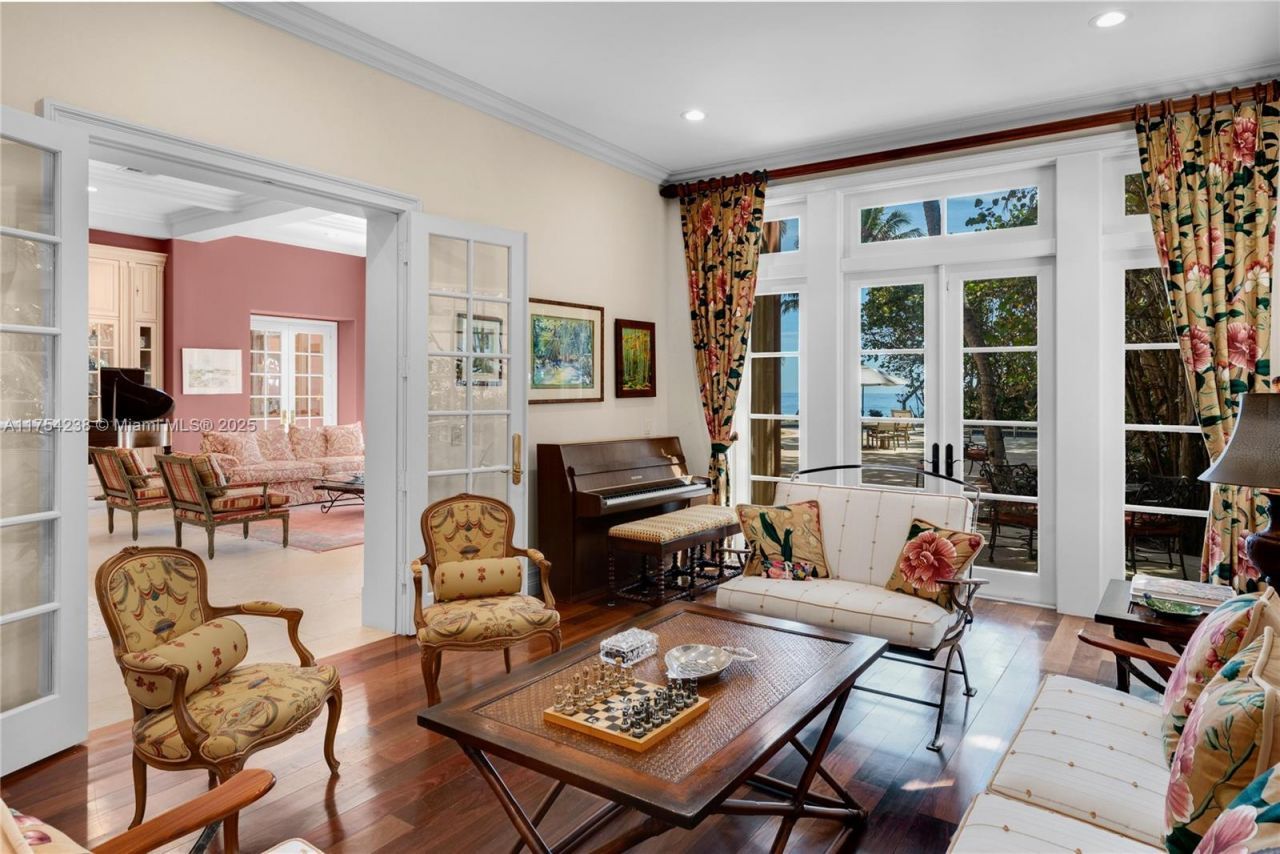 1091 Hillsboro Mile, Hillsboro Beach, FL 33062 Photo