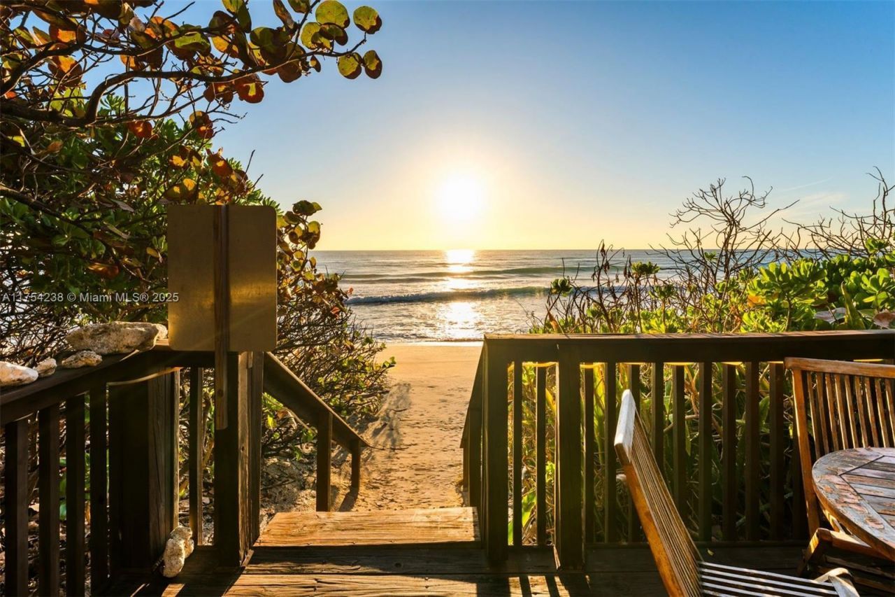 1091 Hillsboro Mile, Hillsboro Beach, FL 33062 Photo