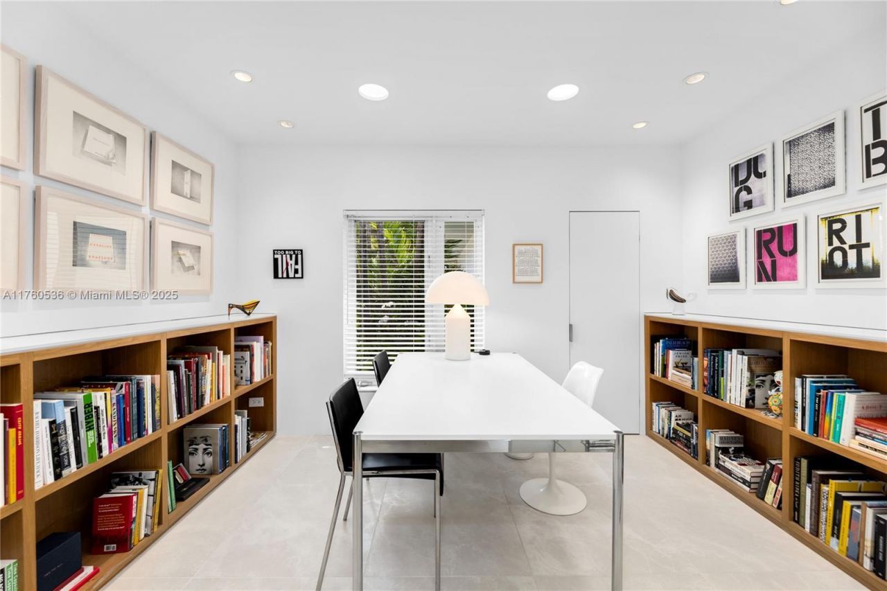 6380 N Bay Rd, Miami Beach, FL 33141 Photo