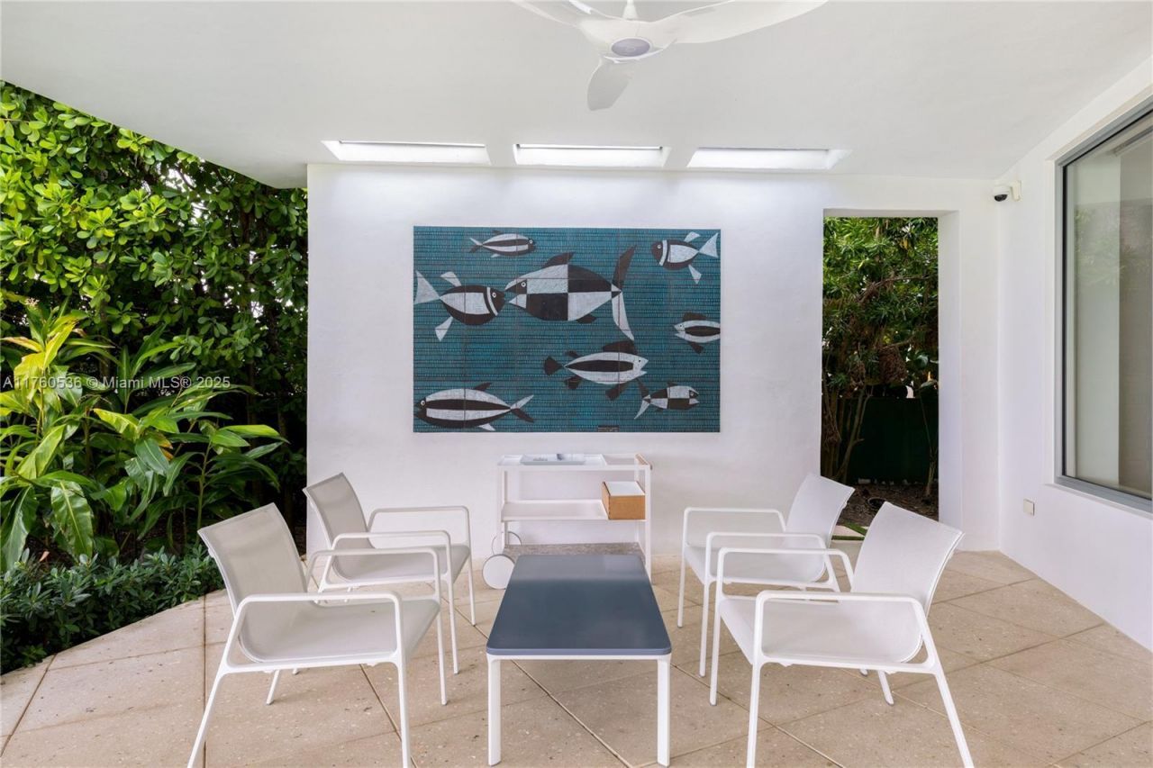 6380 N Bay Rd, Miami Beach, FL 33141 Photo