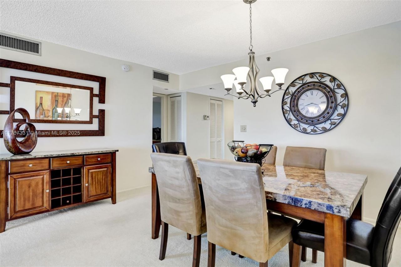3510 Oaks Way, Unit 806, Pompano Beach, FL 33069 Photo