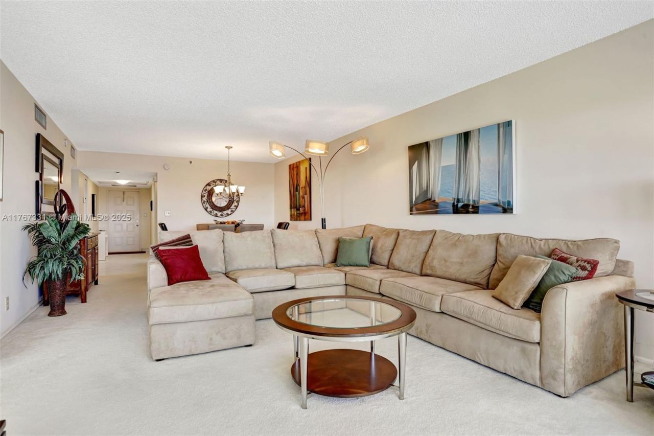 3510 Oaks Way, Unit 806, Pompano Beach, FL 33069 Photo