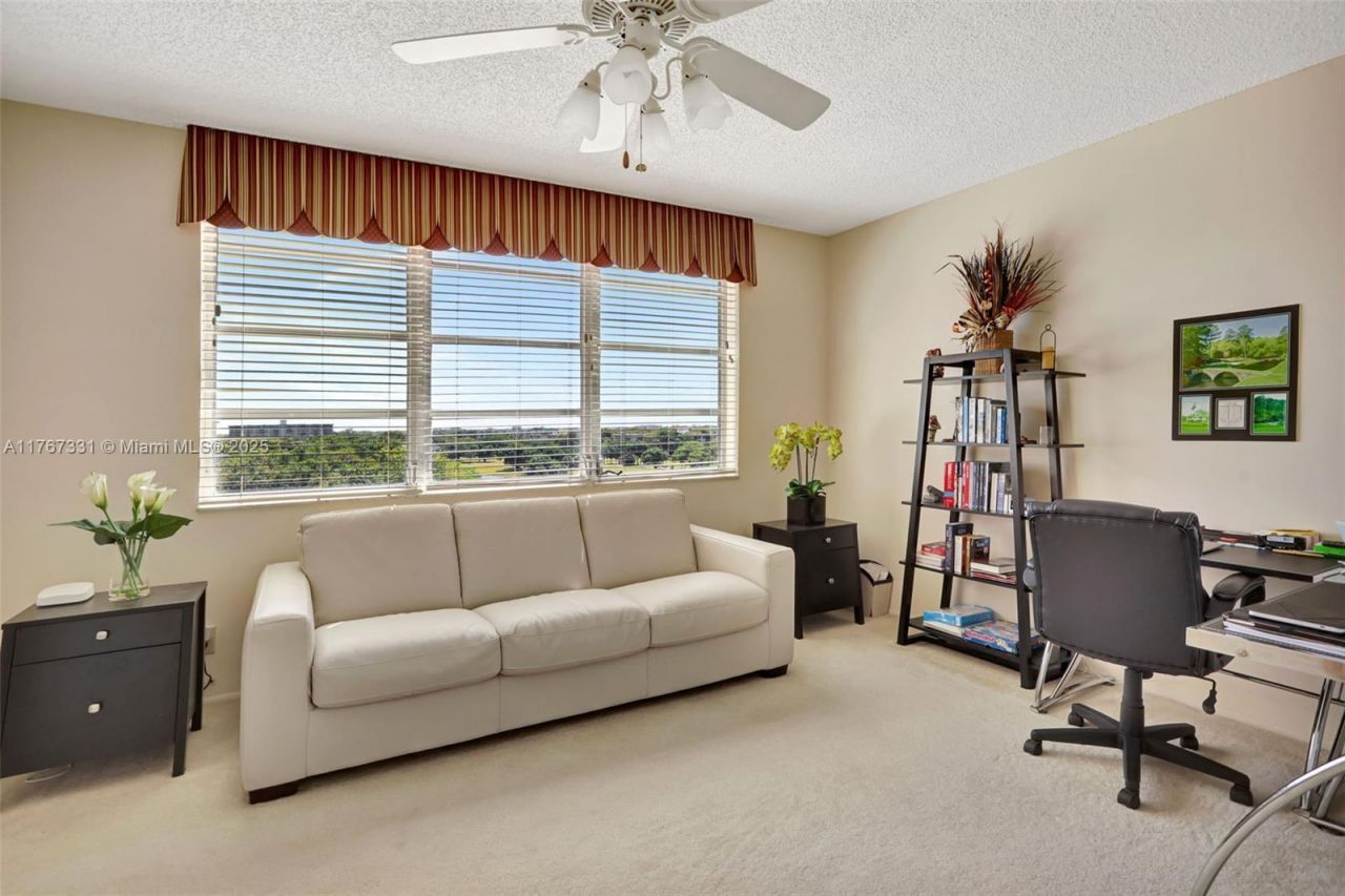 3510 Oaks Way, Unit 806, Pompano Beach, FL 33069 Photo