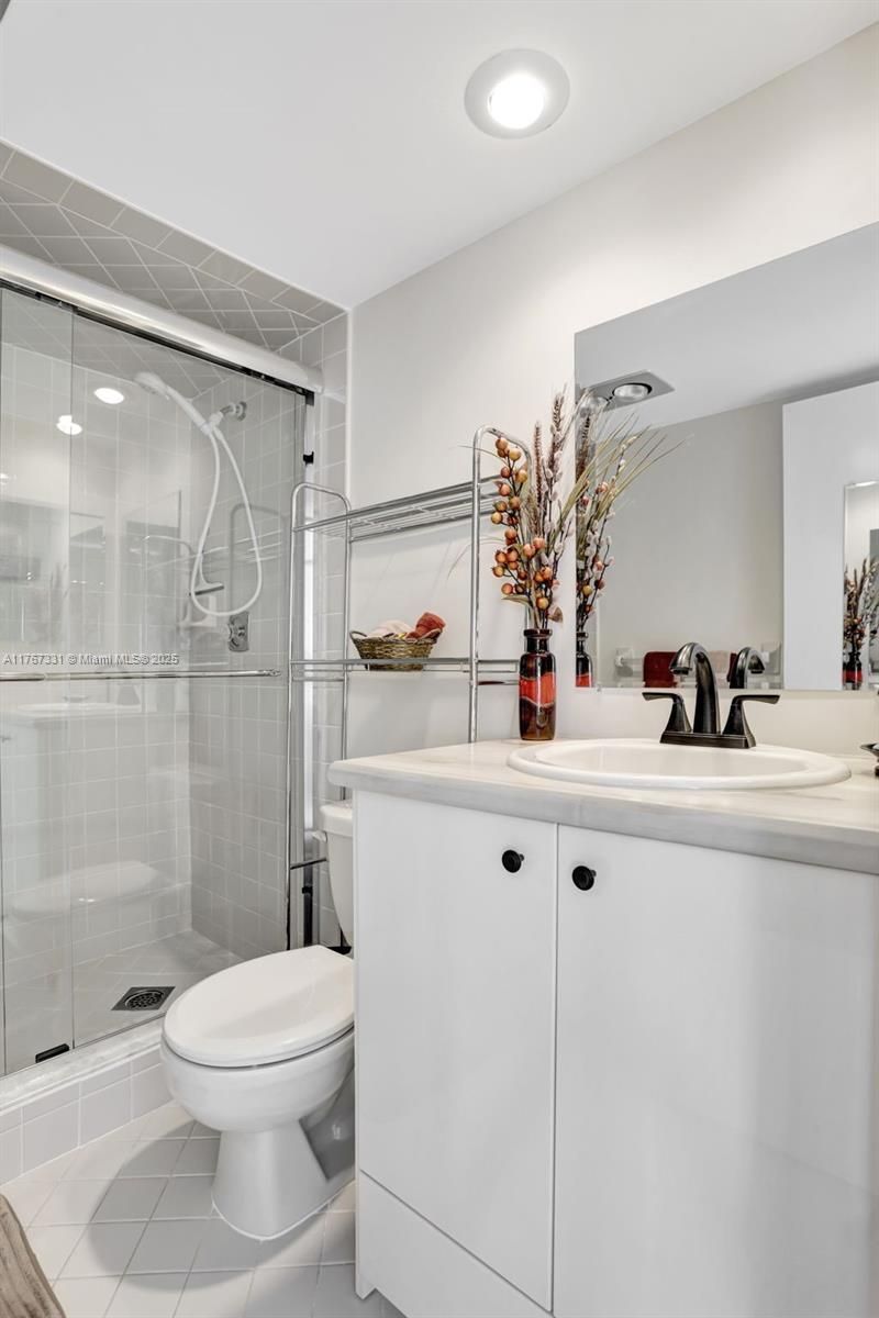 3510 Oaks Way, Unit 806, Pompano Beach, FL 33069 Photo