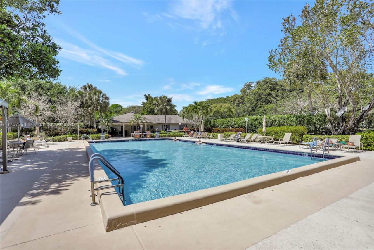 3510 Oaks Way, Unit 806, Pompano Beach, FL 33069 Photo