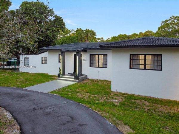 7335 SW 104th St, Pinecrest, FL 33156