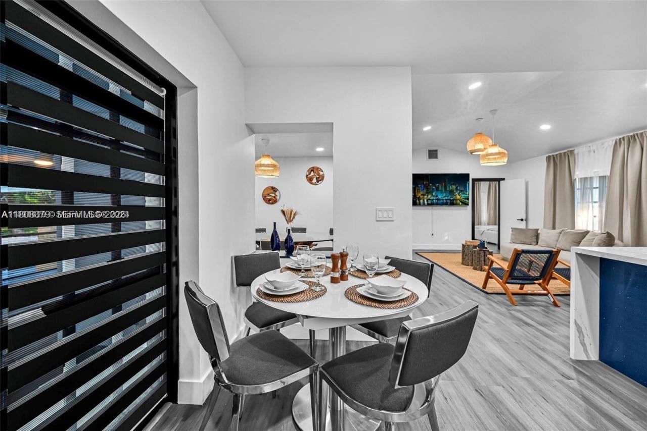 7335 SW 104th St, Pinecrest, FL 33156 Photo