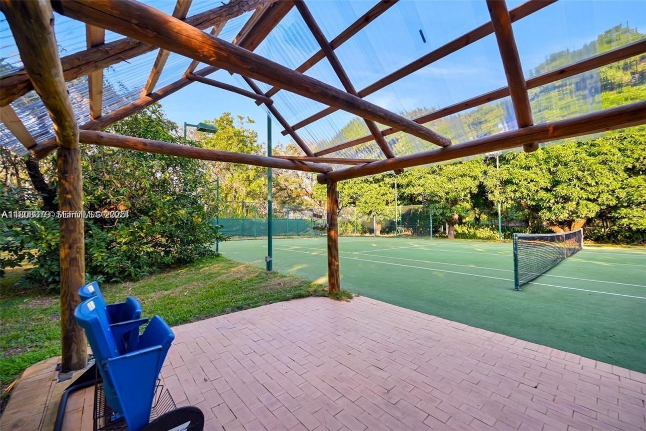 7335 SW 104th St, Pinecrest, FL 33156 Photo