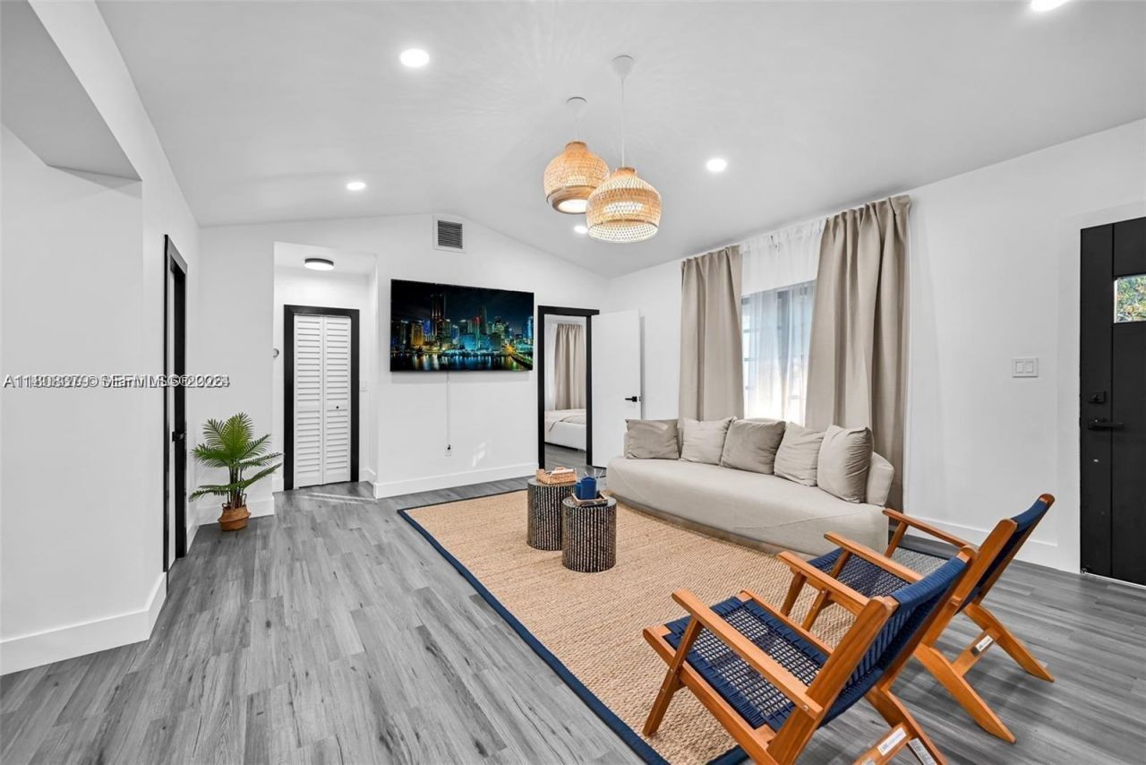 7335 SW 104th St, Pinecrest, FL 33156 Photo