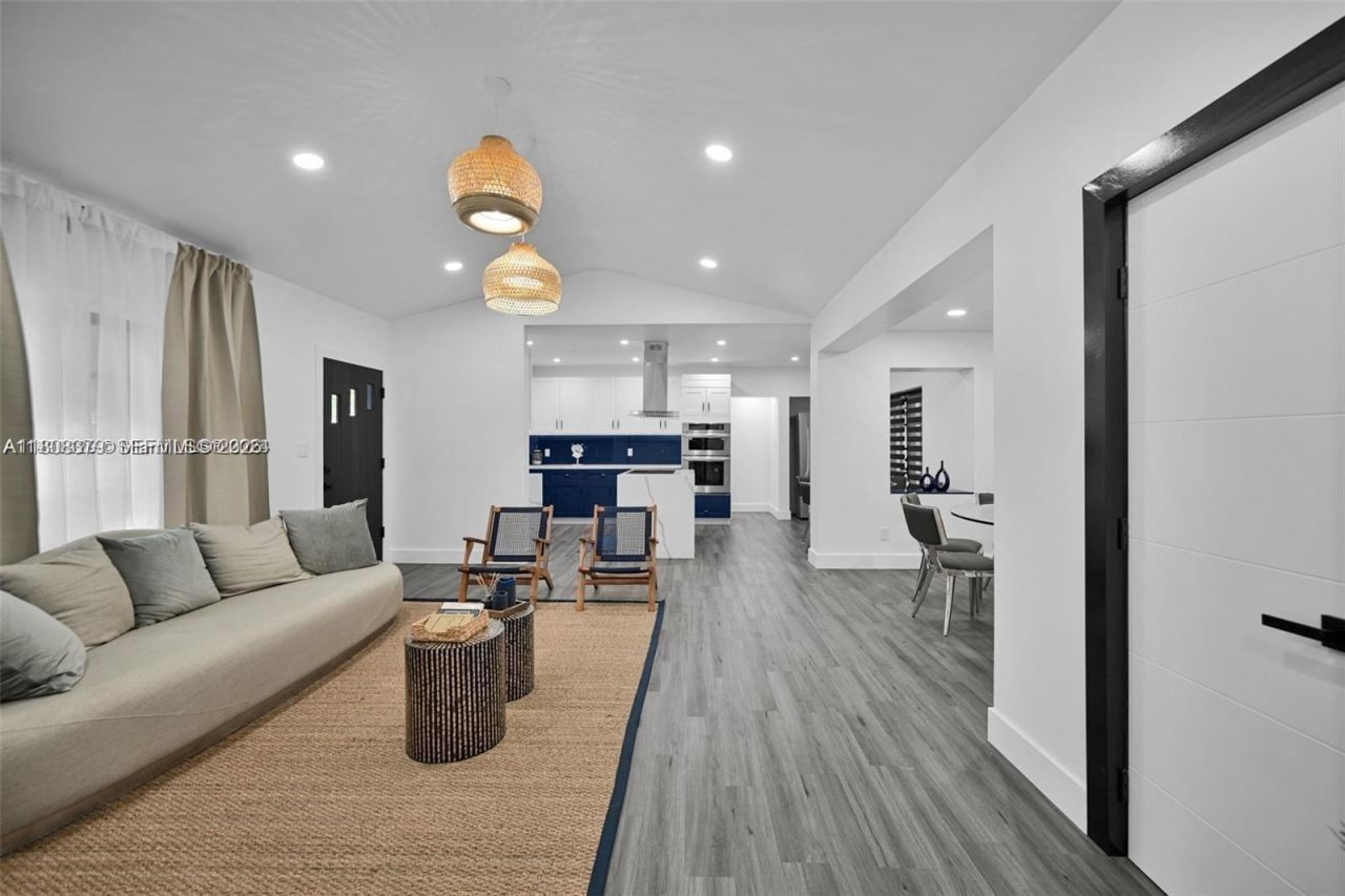 7335 SW 104th St, Pinecrest, FL 33156 Photo