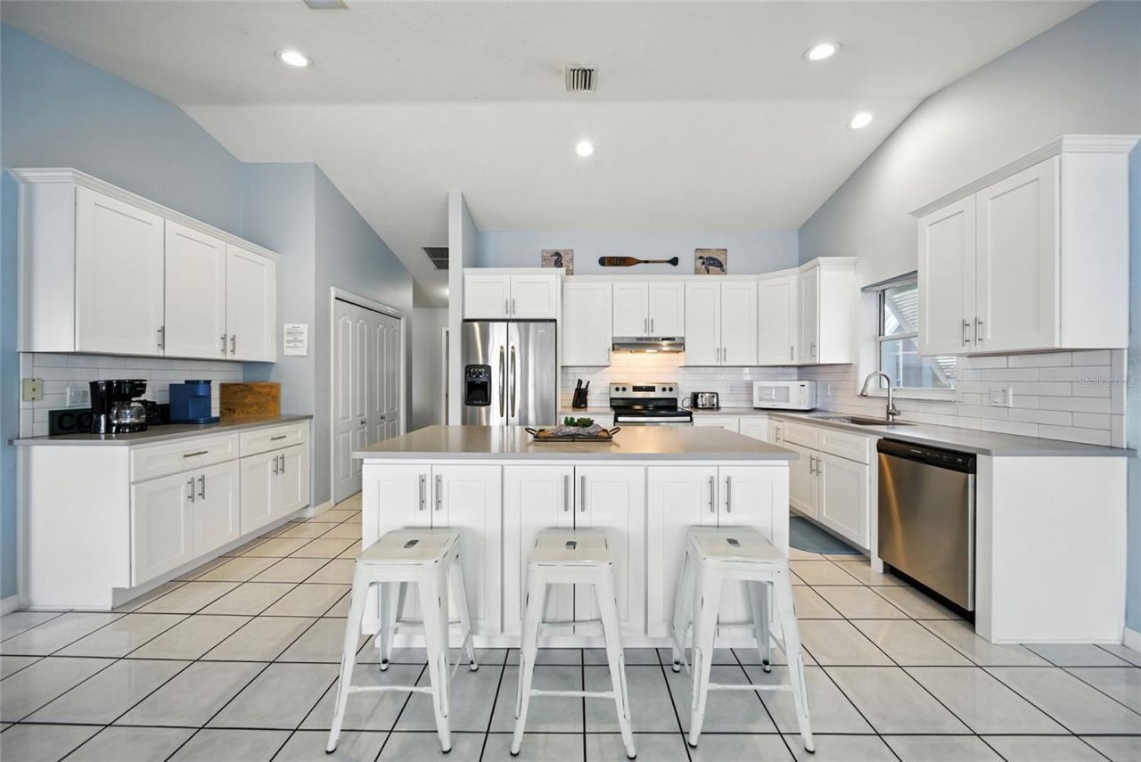 2435 N Watersedge Drive, Crystal River, FL 34429 Photo