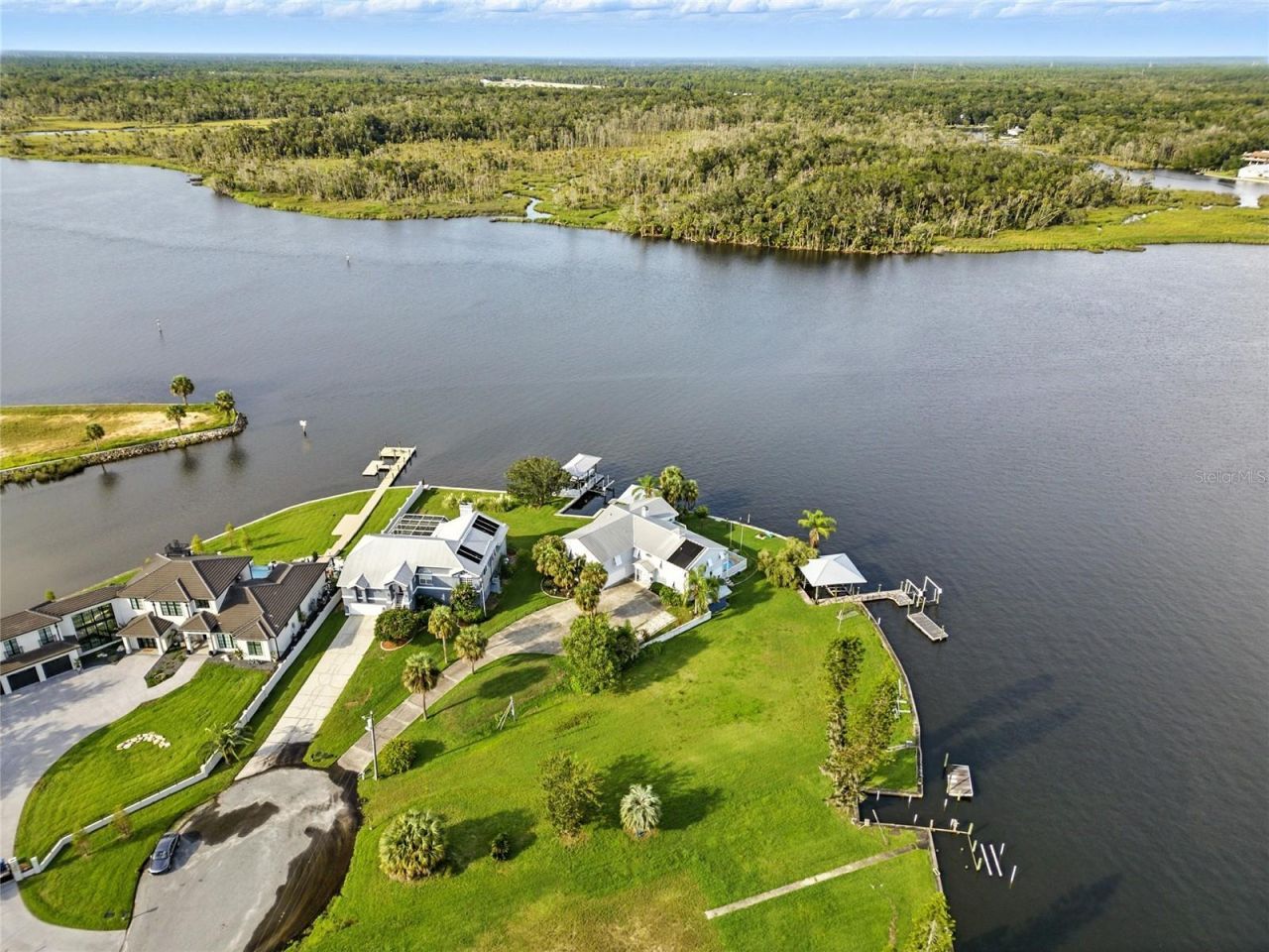 2435 N Watersedge Drive, Crystal River, FL 34429 Photo