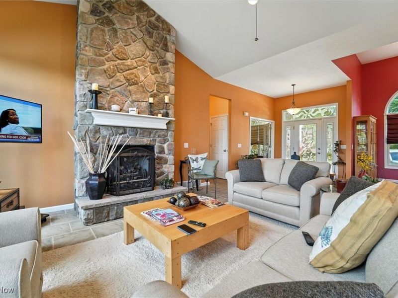 1437 Lake Vue Drive, Rome, OH 44085 Photo 13