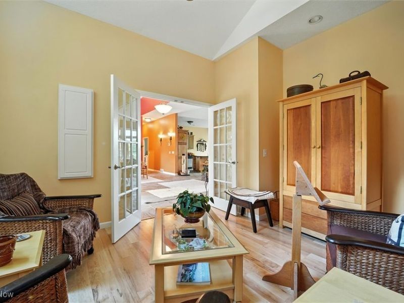 1437 Lake Vue Drive, Rome, OH 44085 Photo 14