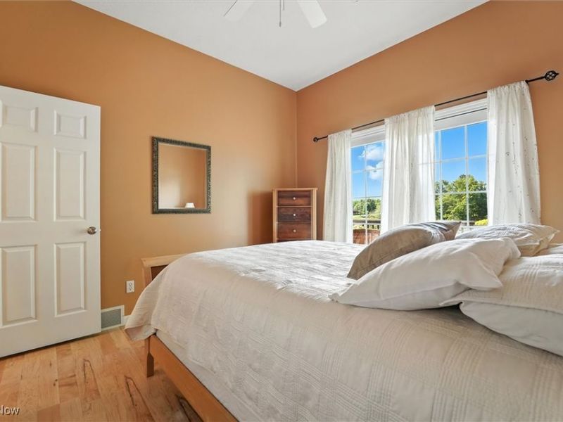 1437 Lake Vue Drive, Rome, OH 44085 Photo 19