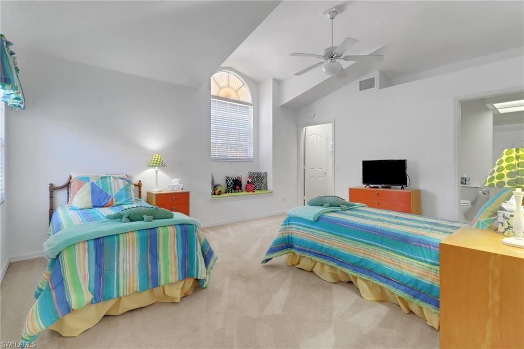 6180 Reserve Cir, Unit 203, Naples, FL 34119 Photo