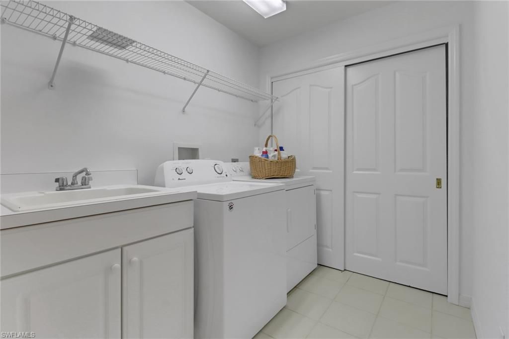 6180 Reserve Cir, Unit 203, Naples, FL 34119 Photo