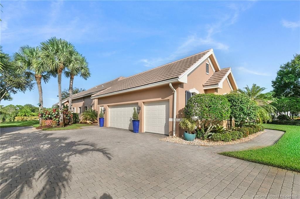 221 SW Lake Rush Court, Palm City, FL 34990 Photo