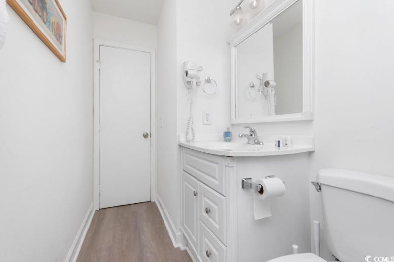 9400 Shore Dr. Photo 14