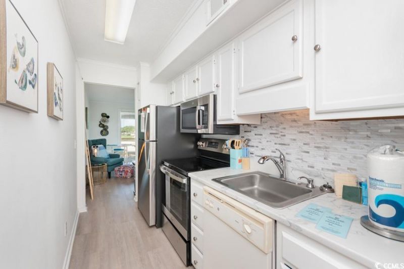 9400 Shore Dr. Photo 19