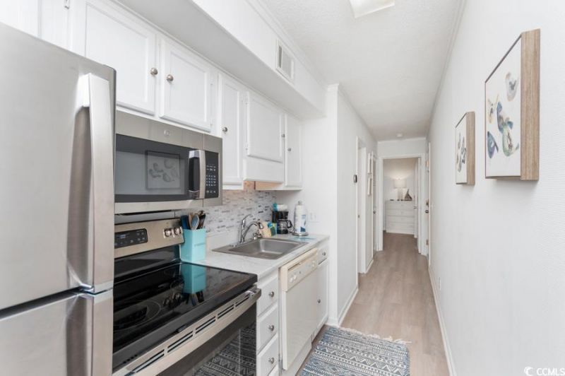 9400 Shore Dr. Photo 20