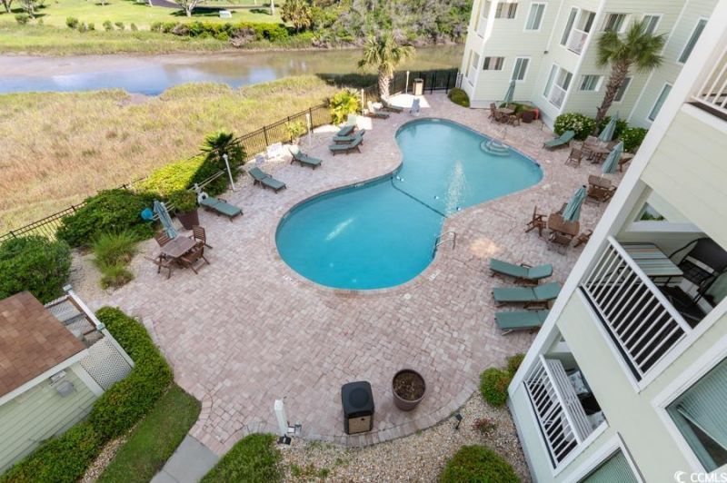 9400 Shore Dr. Photo 32