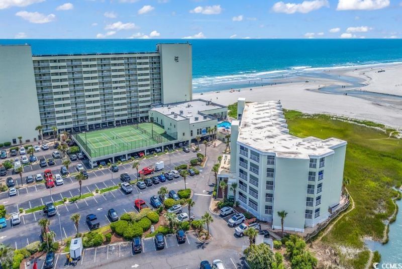 9400 Shore Dr. Photo 4