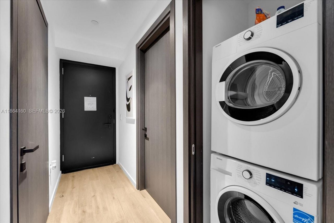 398 NE 5th St, Unit 3714, Miami, FL 33132 Photo