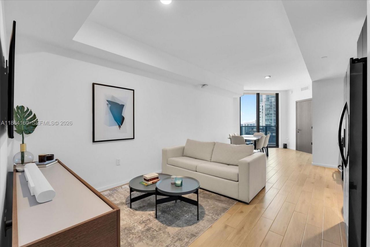 398 NE 5th St, Unit 3714, Miami, FL 33132 Photo