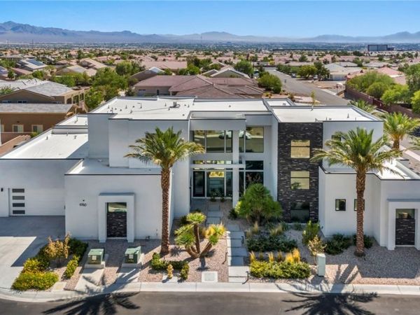 9760 Solar Avenue, Las Vegas, NV 89149