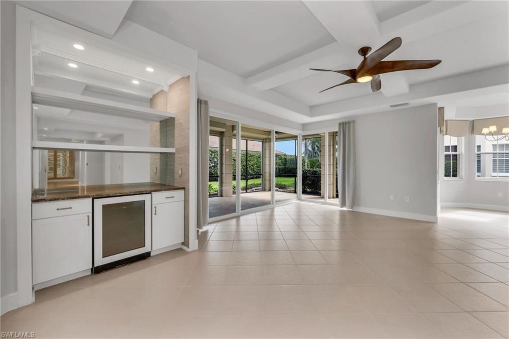 583 Avellino Isles Cir, Unit 102, Naples, FL 34119 Photo