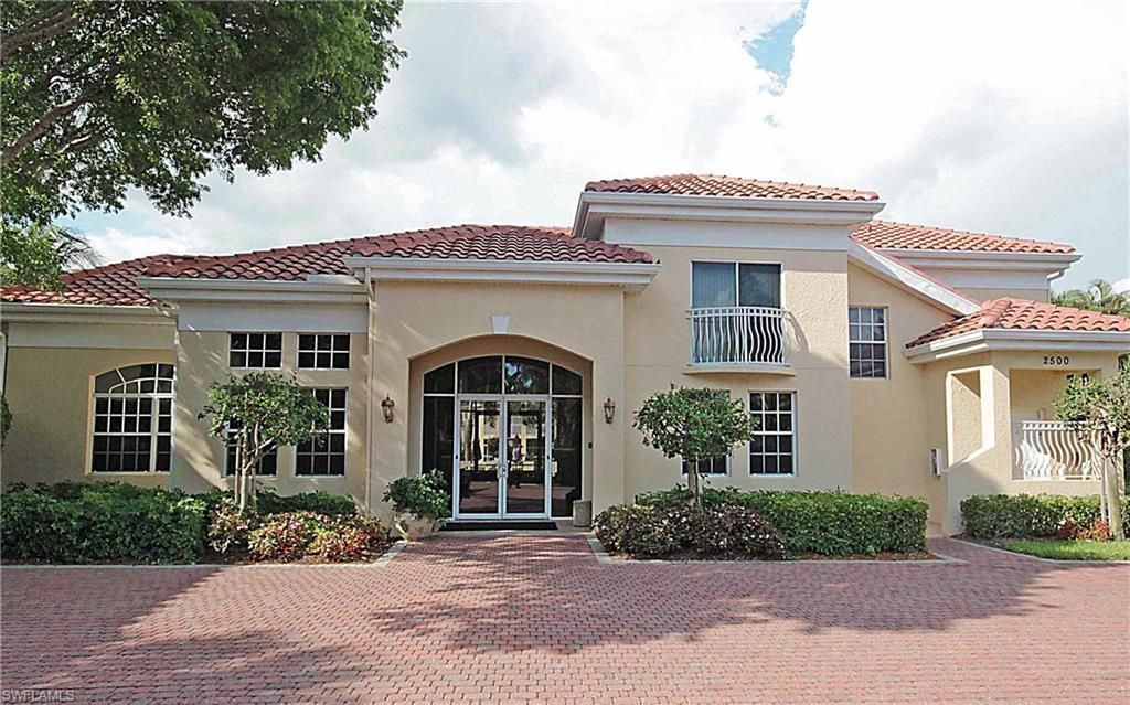500 L'ambiance Cir, Unit 5-104, Naples, FL 34108 Photo